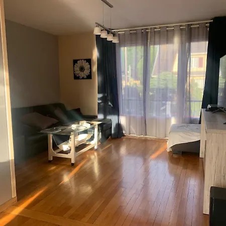 Maison 6 Personnes Jardin Clos Et Coin Terrasse Holiday home